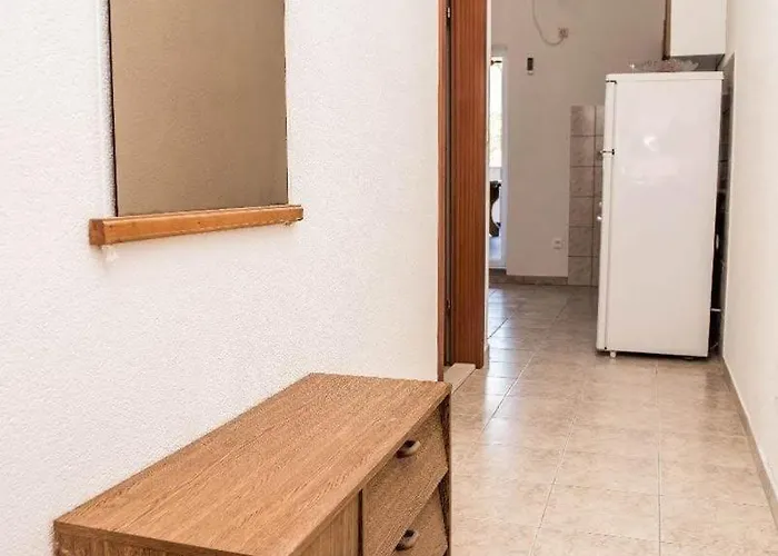 Rozina 1 * Vinišće